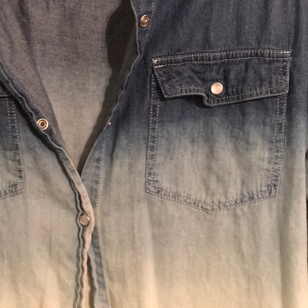 Button up shirt - Picture 3 of 5